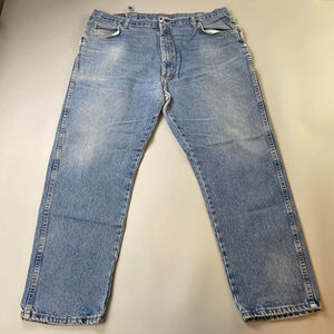 Wrangler Jeans Vintage Men 42* Blue USA Made Straight Workwear Distress Heritage